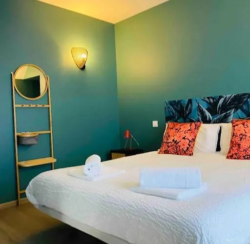 Proche Centre Historique Avec Parking Sarlat