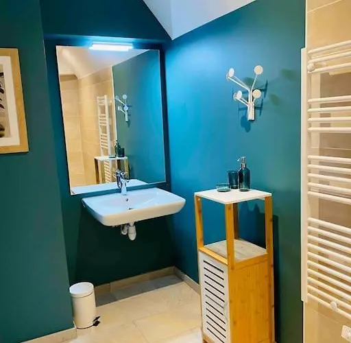 Proche Centre Historique Avec Parking Sarlat